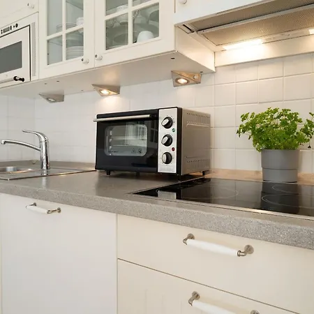 Haeuschen Rita * Lenste