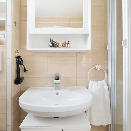 Haeuschen Rita Lenste