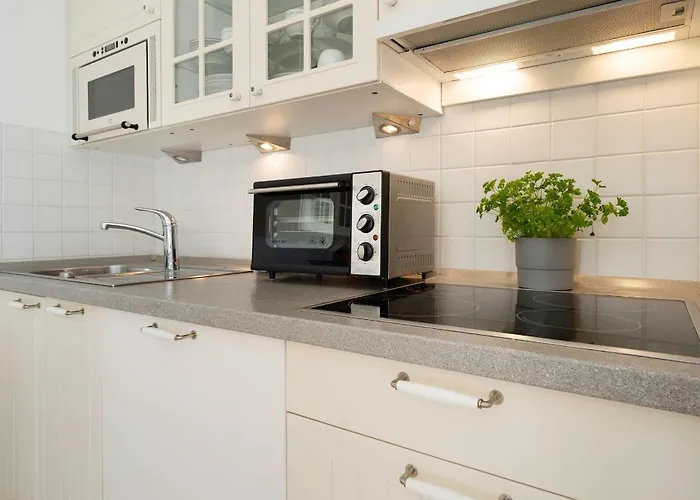 Haeuschen Rita * Lenste