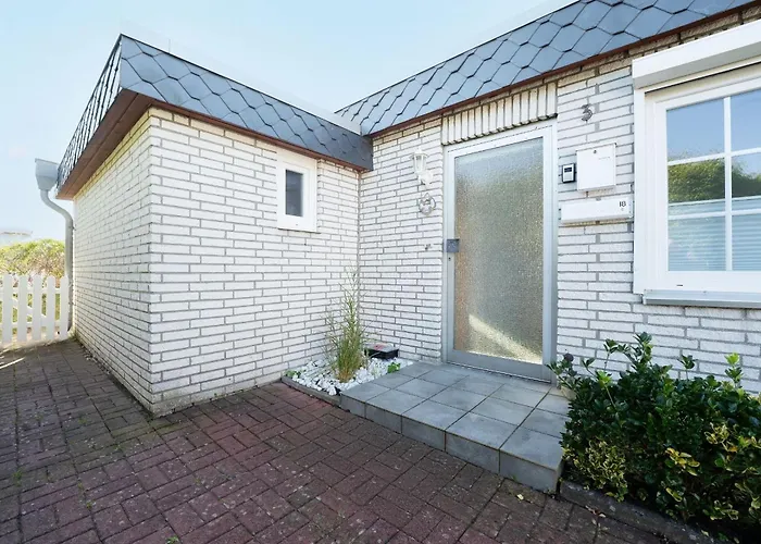 Semesterbostad Haeuschen Rita *