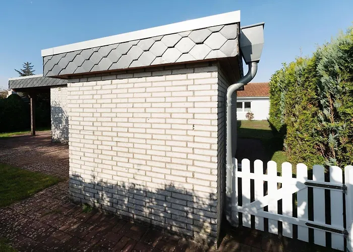 Semesterbostad Haeuschen Rita Lenste